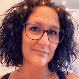 Meet your Posher, Josee